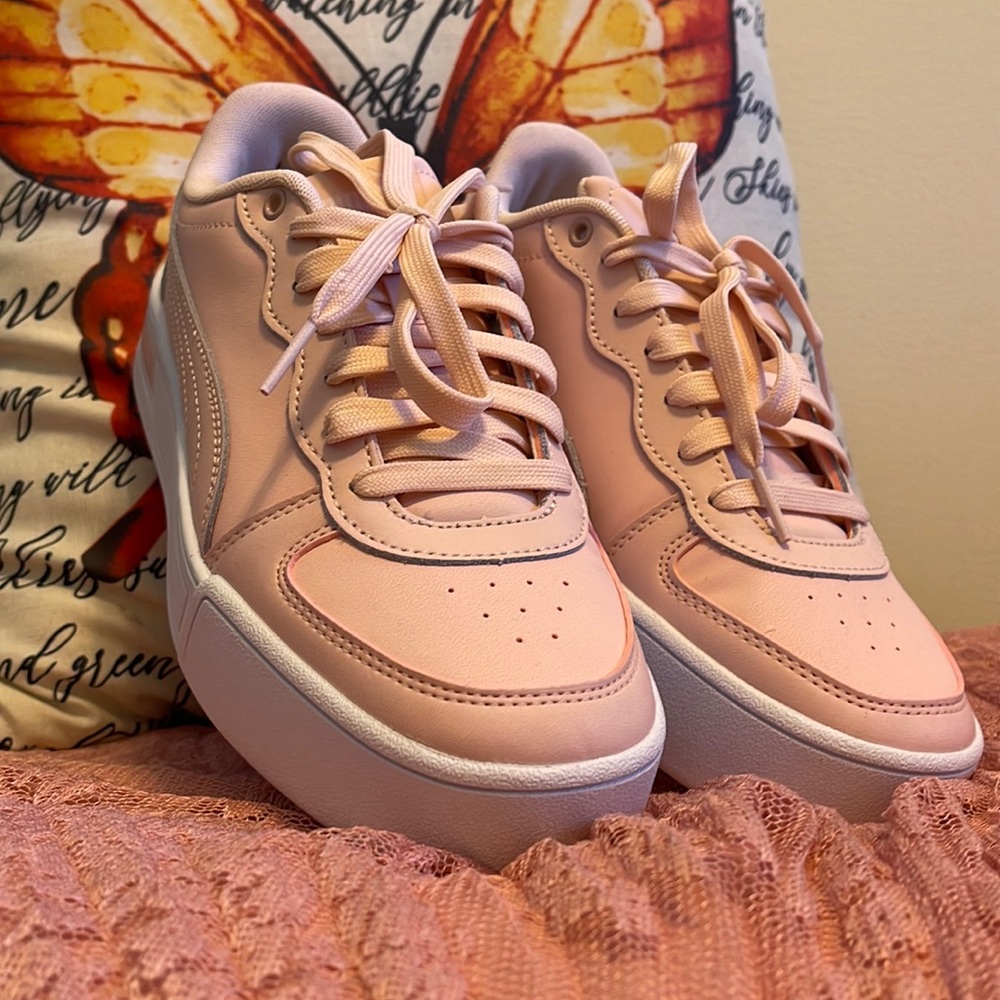 PUMA PINK